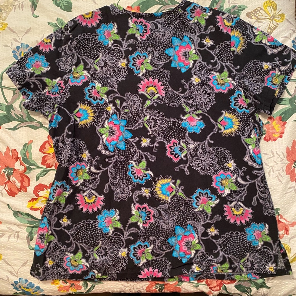 Scrubstar Top Floral